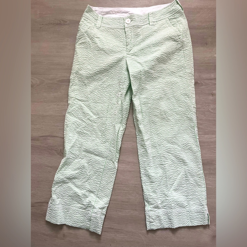 Lilly Pulitzer, green and white sear sucker cropped pants